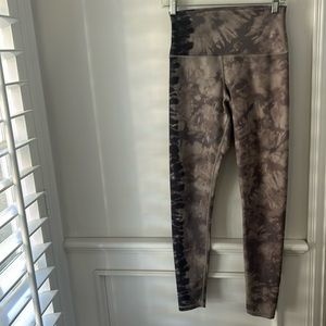 Glyder 7/8 leggings medium the dye